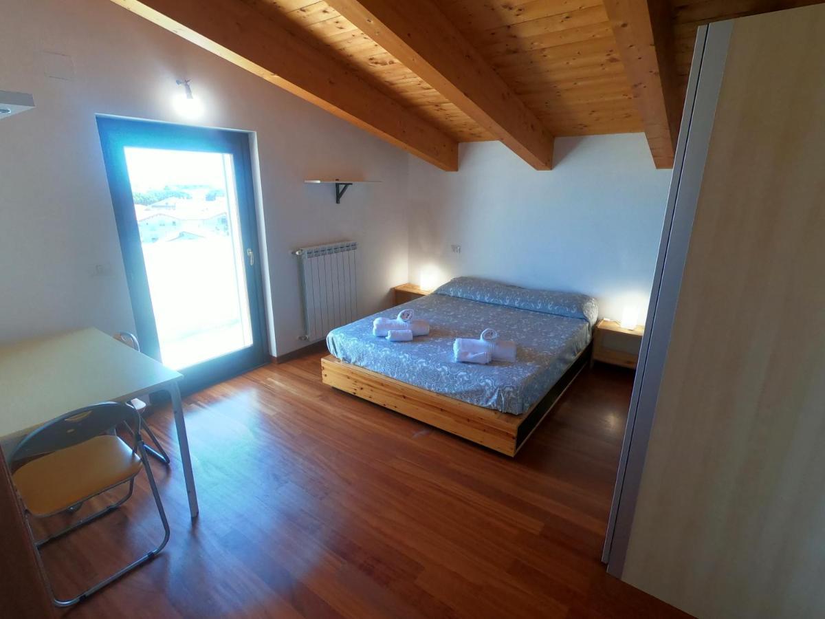 Ferienwohnung Attico Petfriendly Con Terrazzo, Via Del Borgo Montesilvano Marina Exterior foto