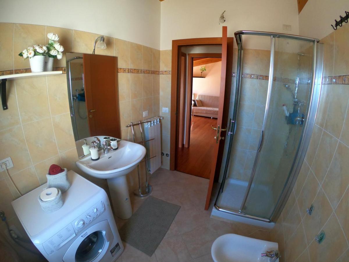 Ferienwohnung Attico Petfriendly Con Terrazzo, Via Del Borgo Montesilvano Marina Exterior foto