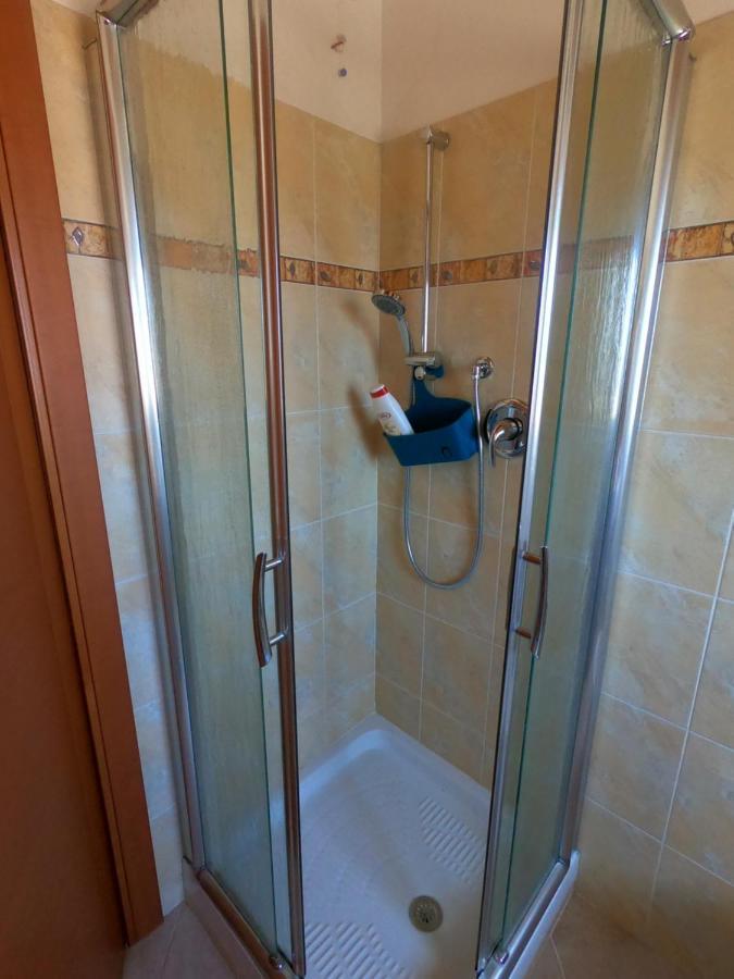 Ferienwohnung Attico Petfriendly Con Terrazzo, Via Del Borgo Montesilvano Marina Exterior foto
